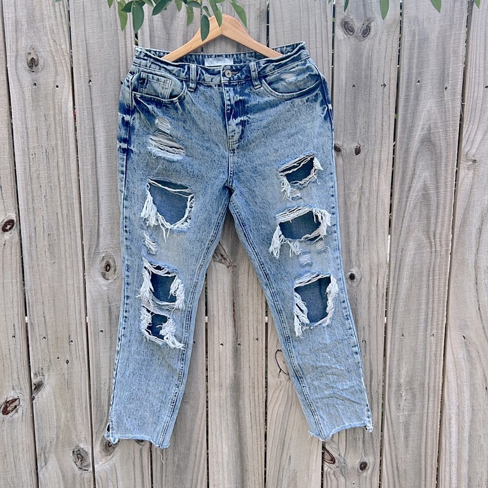 🌞🌞. KANCAN DISTRESSED JEANS SIZE 7/27 EUC 🌞🌞🌞